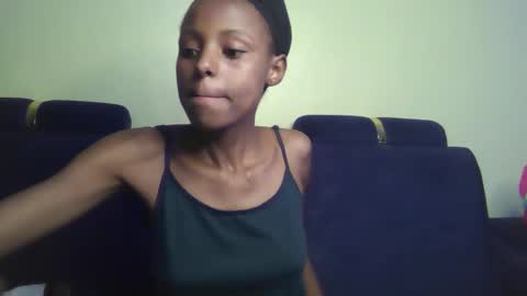 Snapshot of trazic_ chatting on 09.08.25 trazic_ online show from 09.08.25