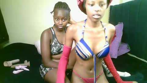 Snapshot of trazic_ chatting on 10.27.25 trazic_ online show from 10.27.25