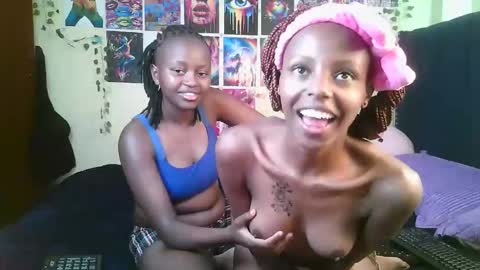 Snapshot of trazic_ chatting on 11.11.25 trazic_ online show from 11.11.25