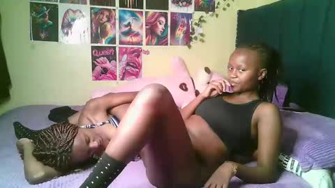 Snapshot of trazic_ chatting on 11.12.25 trazic_ online show from 11.12.25