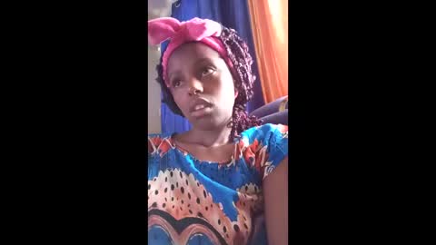 Snapshot of trazic_ chatting on 12.04.25 trazic_ online show from 12.04.25