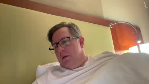 Snapshot of treborinthesky chatting on 04.21.26 treborinthesky online show from 04.21.26