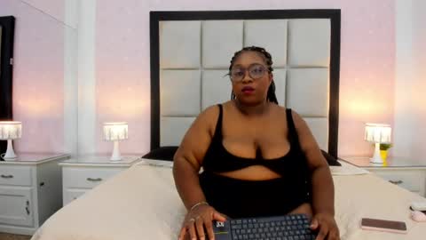 Treisy Vixen big ass online show from 07.08.26