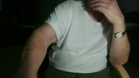 Snapshot of trekbeestje1 chatting on 11.28.25 trekbeestje online show from 11.28.25