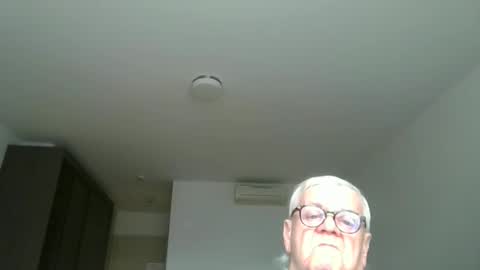 Snapshot of trekbeestje1 chatting on 12.03.25 trekbeestje online show from 12.03.25