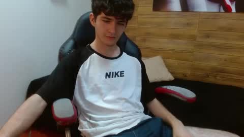 Snapshot of trevor_mob chatting on 05.26.26 trevor_mob online show from 05.26.26