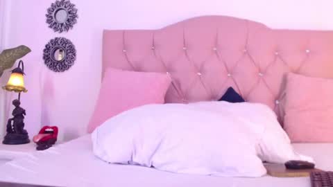 Snapshot of triana_crimson chatting on 01.30.25 triana_crimson online show from 01.30.25