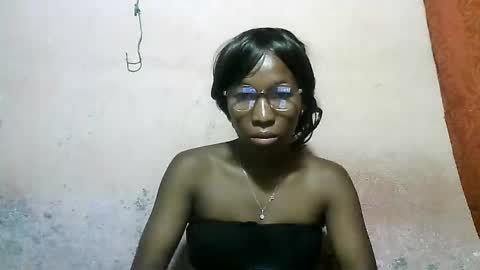 tricia9794 online show from 03.25.26