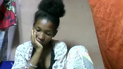 tricia9794 online show from 04.08.26