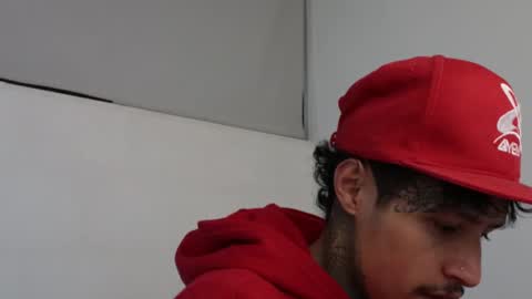 Snapshot of trieone chatting on 02.14.25 - trieone online show from 02.14.25