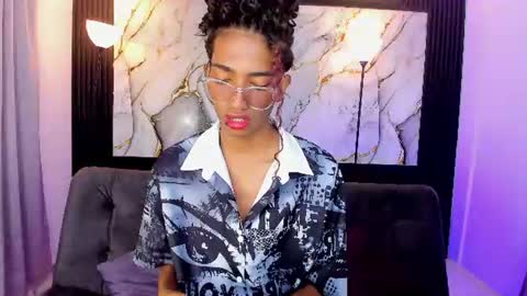 Snapshot of triiangel_latinboy chatting on 06.13.26 Johan online show from 06.13.26