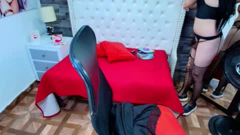 Snapshot of trinity_tsx chatting on 02.17.26 SOFIA online show from 02.17.26