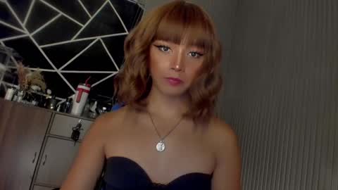 Ms Ella online show from 01.07.25