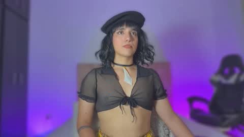 Snapshot of trinydoll chatting on 04.10.26 Triny online show from 04.10.26