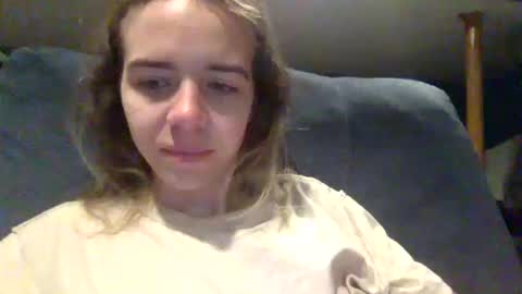 trippybb222 online show from 10.17.25