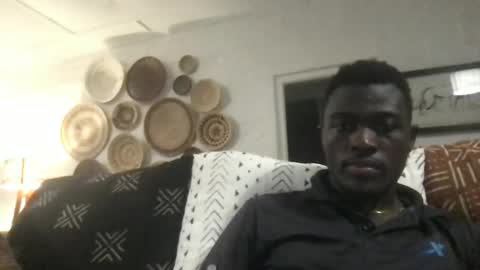 Snapshot of trisboo5 chatting on 12.12.24 Trisboo5 online show from 12.12.24