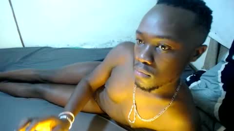 Snapshot of trisboo5 chatting on 01.22.25 Trisboo5 online show from 01.22.25