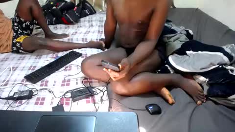 Snapshot of trisboo5 chatting on 02.26.25 Trisboo5 online show from 02.26.25