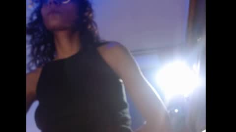 Trisha  Miller online show from 09.29.25