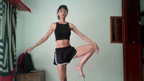 Trisha  Miller online show from 10.12.25