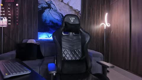 Snapshot of trisstan_ chatting on 12.06.24 Alexander online show from 12.06.24