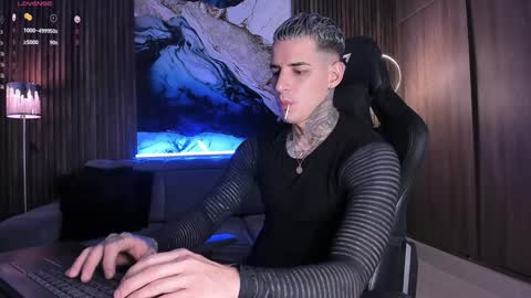 Snapshot of trisstan_ chatting on 12.13.24 Alexander online show from 12.13.24