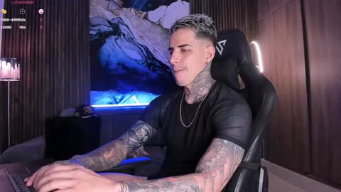 Snapshot of trisstan_ chatting on 12.20.24 Alexander online show from 12.20.24