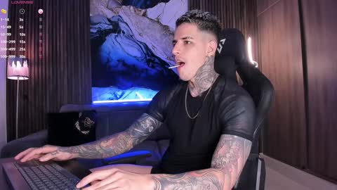 Snapshot of trisstan_ chatting on 01.10.25 Alexander online show from 01.10.25