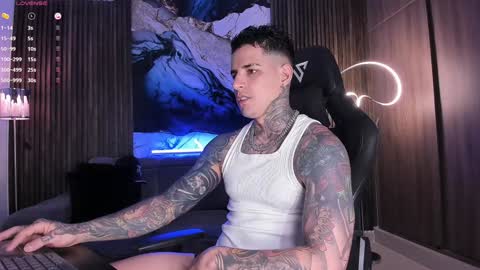 Snapshot of trisstan_ chatting on 01.24.25 Alexander online show from 01.24.25