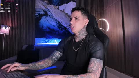 Snapshot of trisstan_ chatting on 01.29.25 Alexander online show from 01.29.25