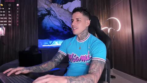 Snapshot of trisstan_ chatting on 01.31.25 Alexander online show from 01.31.25