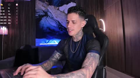 Snapshot of trisstan_ chatting on 02.03.25 Alexander online show from 02.03.25