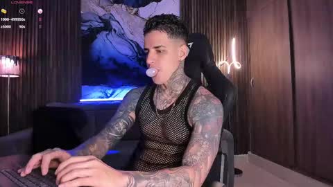 Snapshot of trisstan_ chatting on 02.17.25 Alexander online show from 02.17.25