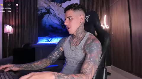 Snapshot of trisstan_ chatting on 03.07.25 Alexander online show from 03.07.25