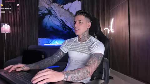 Snapshot of trisstan_ chatting on 09.22.25 Alexander online show from 09.22.25