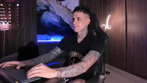 Snapshot of trisstan_ chatting on 10.05.25 Alexander online show from 10.05.25