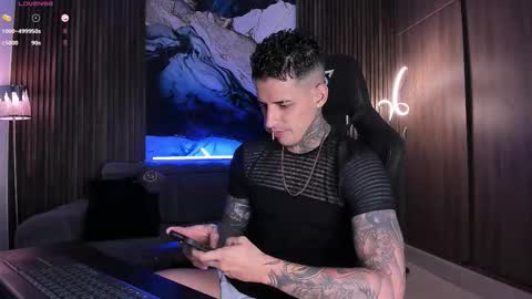 Snapshot of trisstan_ chatting on 10.19.25 Alexander online show from 10.19.25