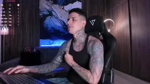 Snapshot of trisstan_ chatting on 10.22.25 Alexander online show from 10.22.25