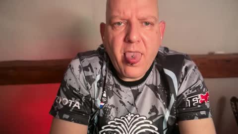 Triton online show from 04.08.26