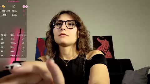 trixibell online show from 10.04.25