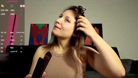 Snapshot of trixibell chatting on 02.20.26 trixibell online show from 02.20.26