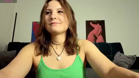 Snapshot of trixibell chatting on 06.22.26 trixibell online show from 06.22.26