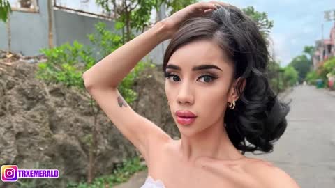 trixieemerald online show from 03.12.25