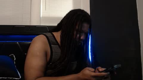 Trmdstrong online show from 10.15.25