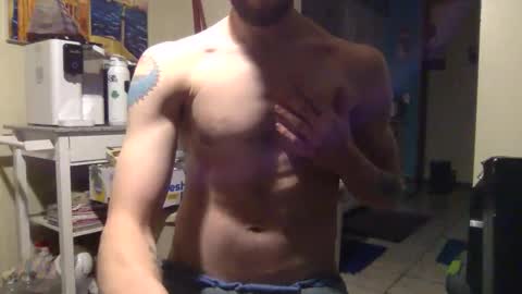 Snapshot of troal93 chatting on 04.20.26 troal93 online show from 04.20.26