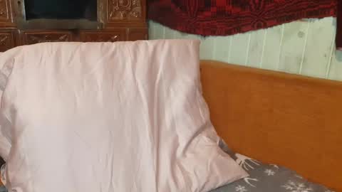 Troncq online show from 02.25.25