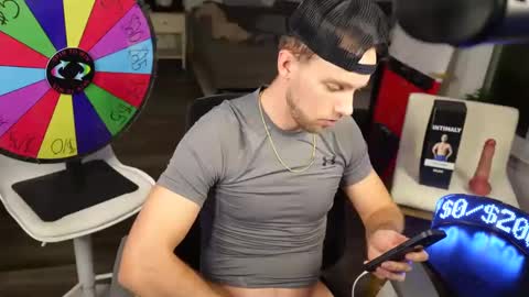 Snapshot of troy_greenxo chatting on 01.27.25 Troy Green online show from 01.27.25