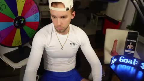 Snapshot of troy_greenxo chatting on 02.01.25 Troy Green online show from 02.01.25