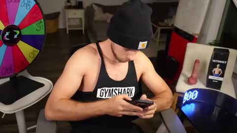 Snapshot of troy_greenxo chatting on 02.09.25 Troy Green online show from 02.09.25