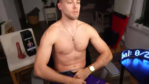 Snapshot of troy_greenxo chatting on 03.05.25 Troy Green online show from 03.05.25